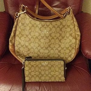 Coach purse and wallet